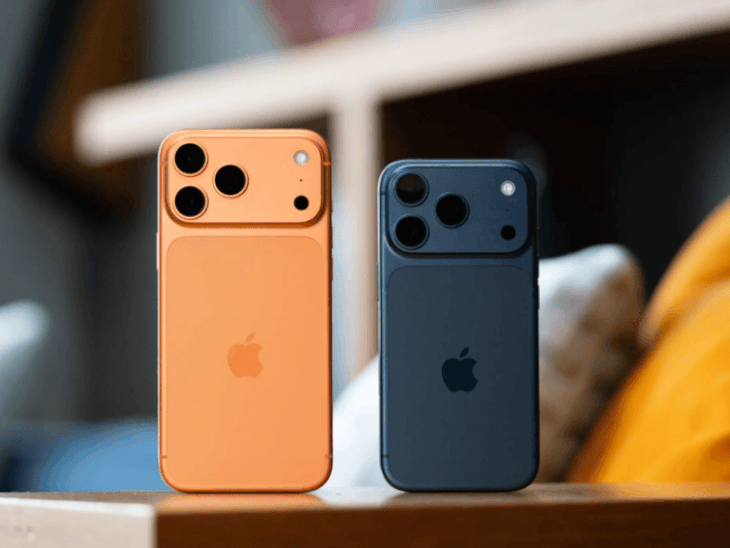 एपल फिर बन सकता है दुनिया का नंबर-1 स्मार्टफोन ब्रांड:आईफोन 17 सीरीज की तेज बिक्री से 14 साल बाद सैमसंग को पीछे छोड़ेगा