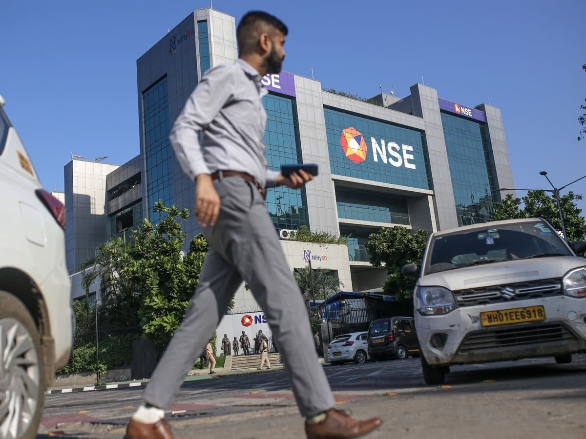 IPO खुला NSE का, लेकिन SBI, बैंक ऑफ बड़ौदा समेत ये शेयर क्यों उछले?